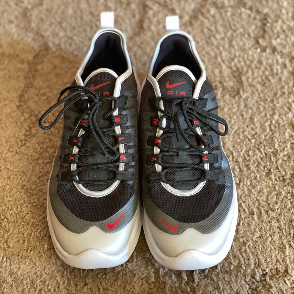 Nike Air Max Axis